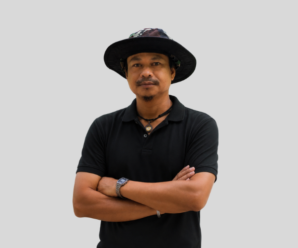 Mr. Pairot Puangngoen