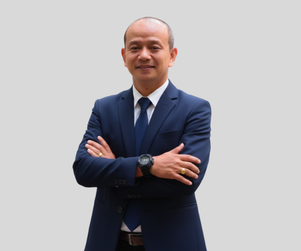Assoc. Prof. Dr. Pisit Maneechot